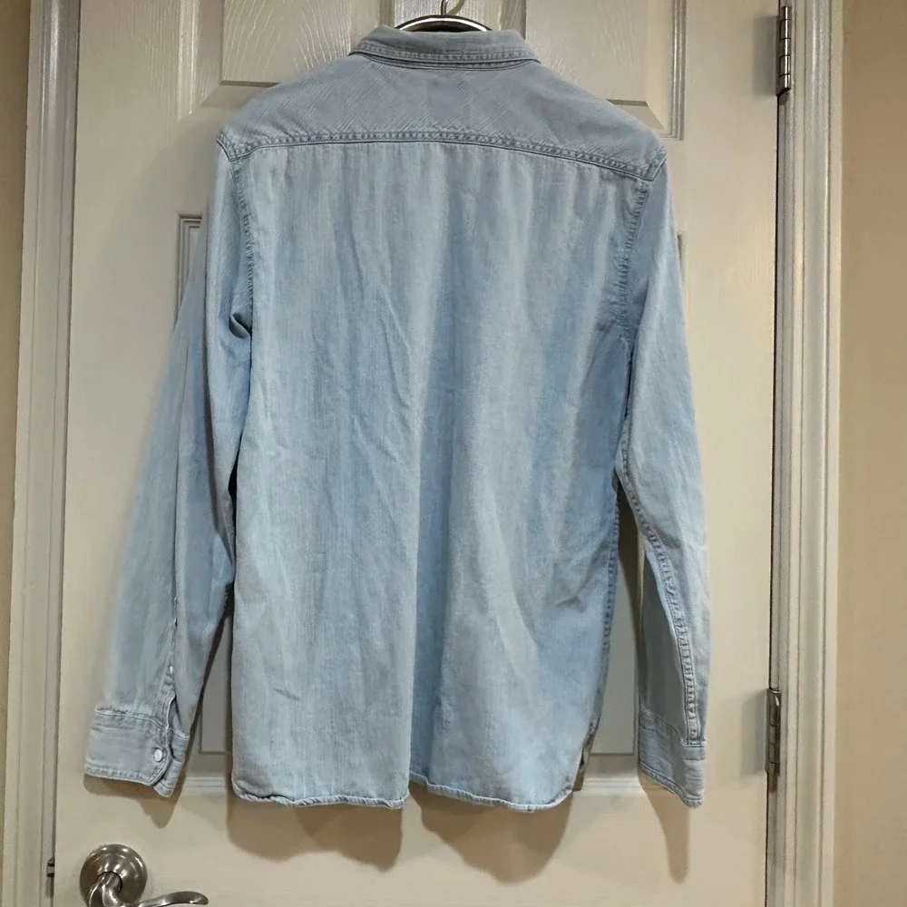 Levis Mens‎ Light Wash Chambray Denim Button Down Shirt Large Long Sleeve Pocket